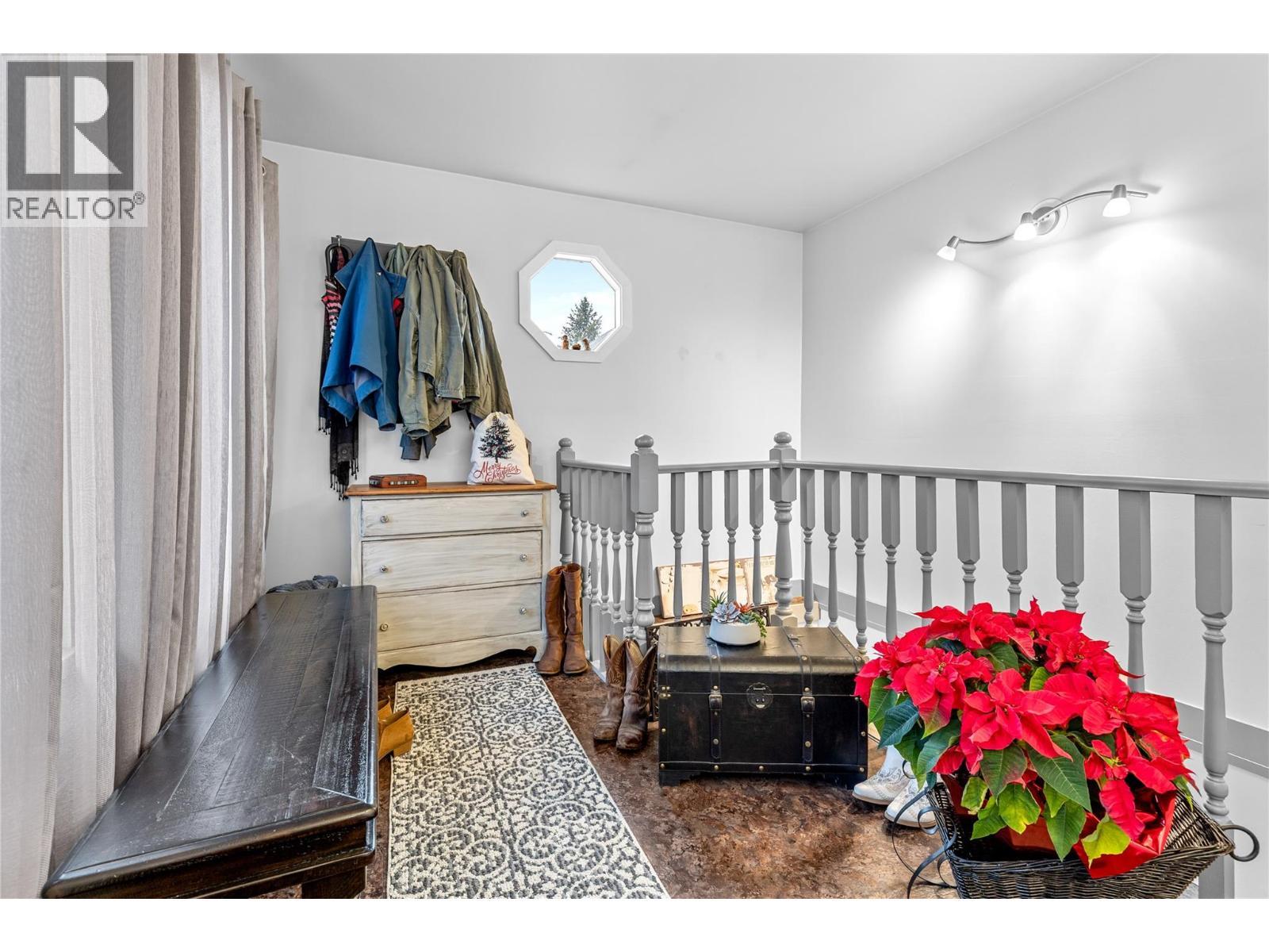 2935 Rosedale Avenue, Armstrong, BC - Indoor Photo Showing Other Room