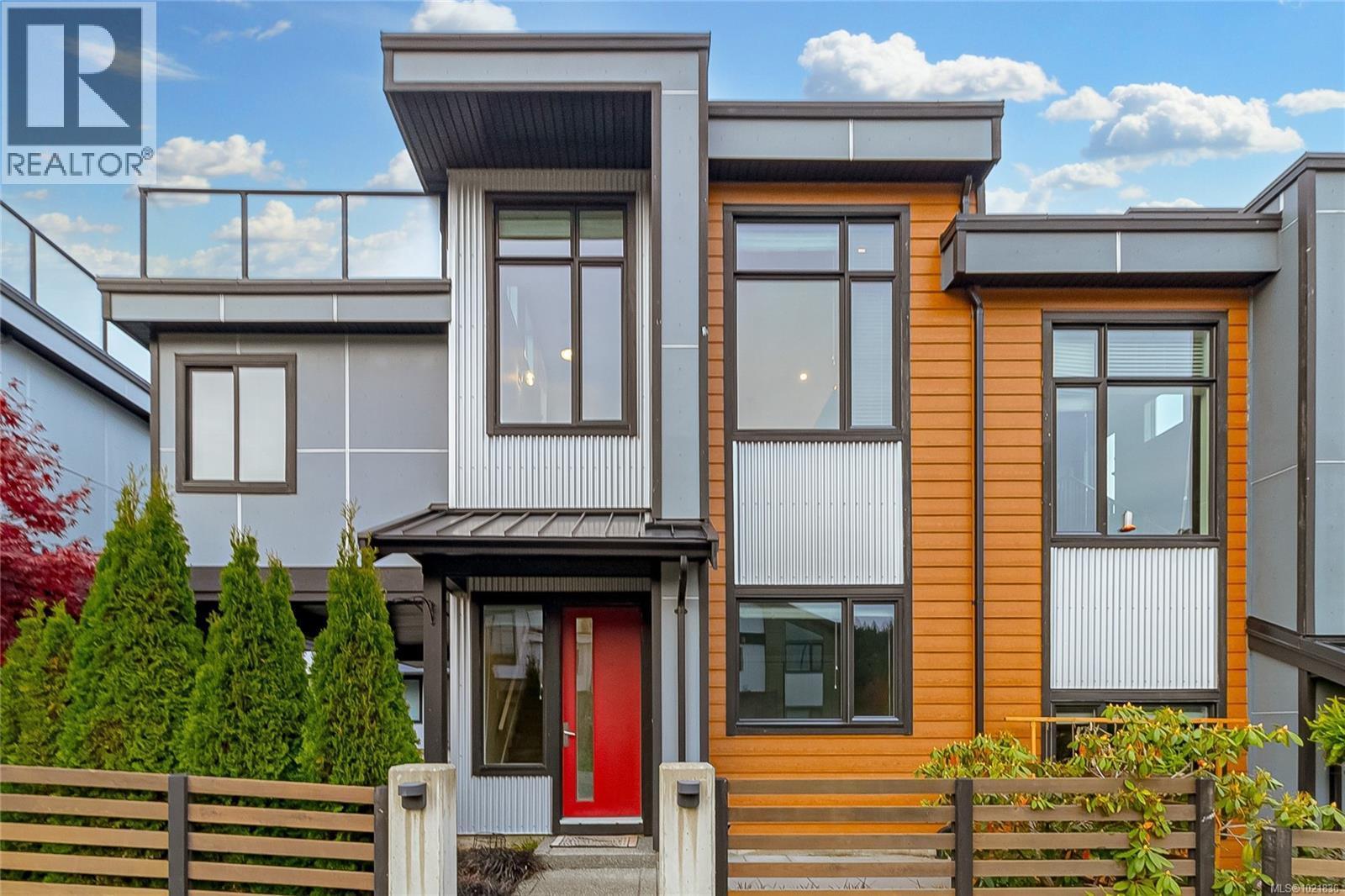 113 1201 Nova Crt, Langford, BC - Outdoor With Facade