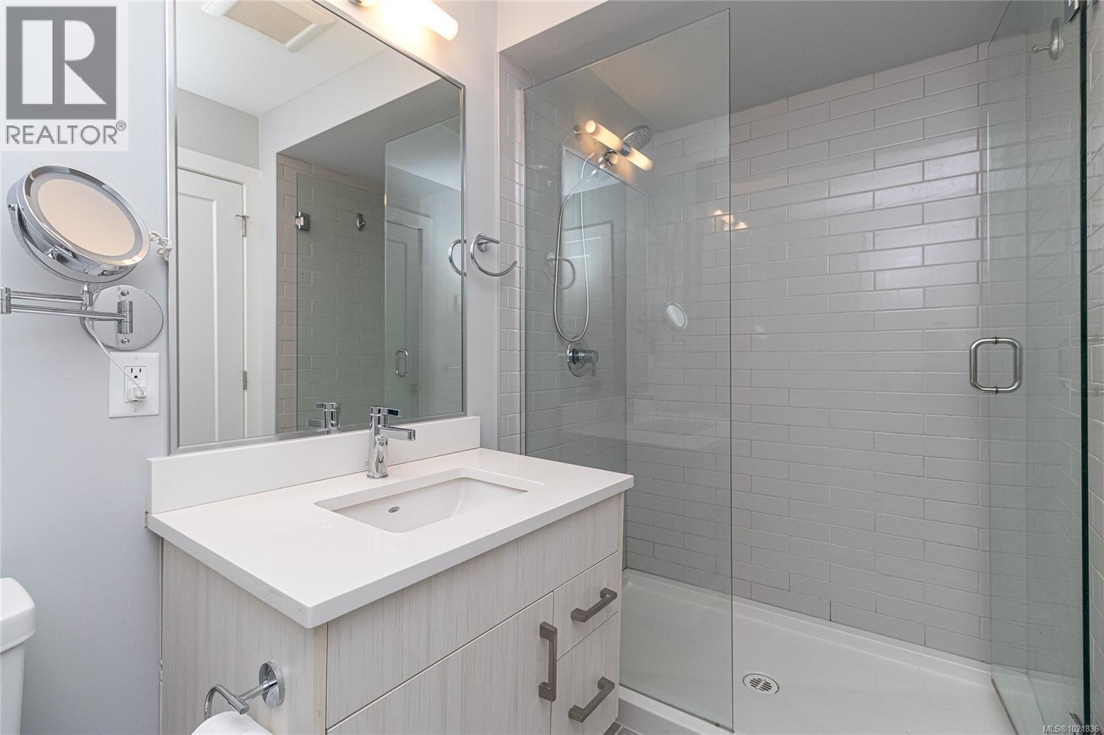 113 1201 Nova Crt, Langford, BC - Indoor Photo Showing Bathroom