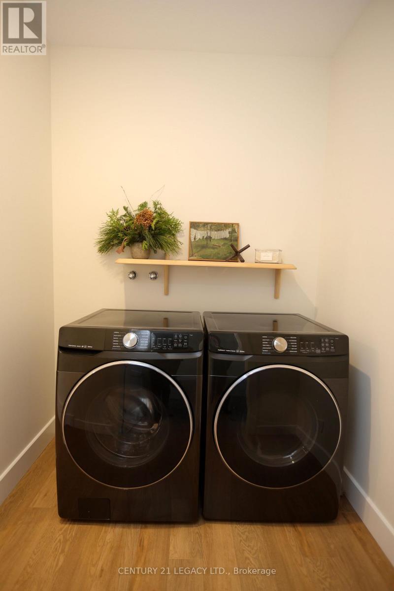 675 Winchester Avenue S, North Perth, ON - Indoor Photo Showing Laundry Room
