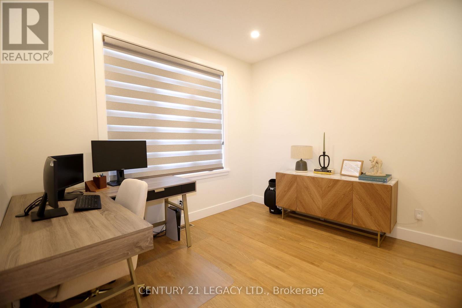 675 Winchester Avenue S, North Perth, ON - Indoor Photo Showing Office