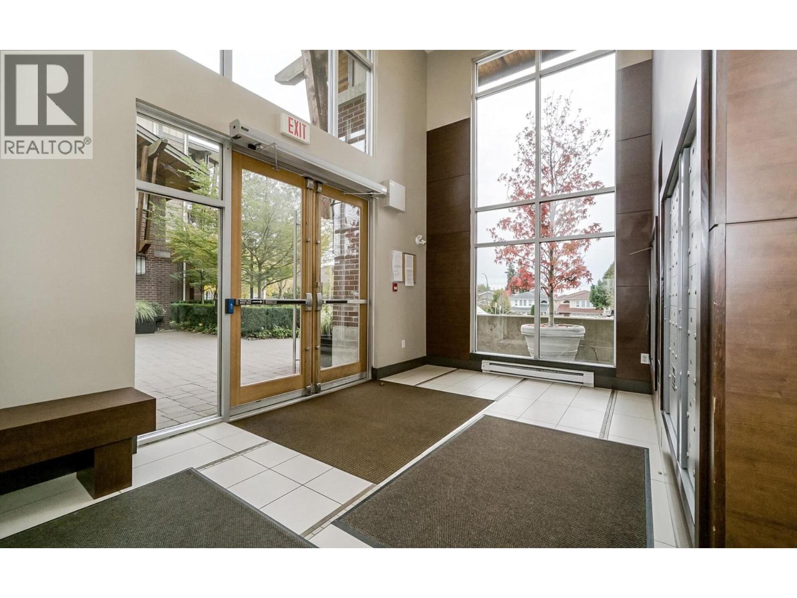 107 5885 Irmin Street, Burnaby, BC - Indoor Photo Showing Other Room