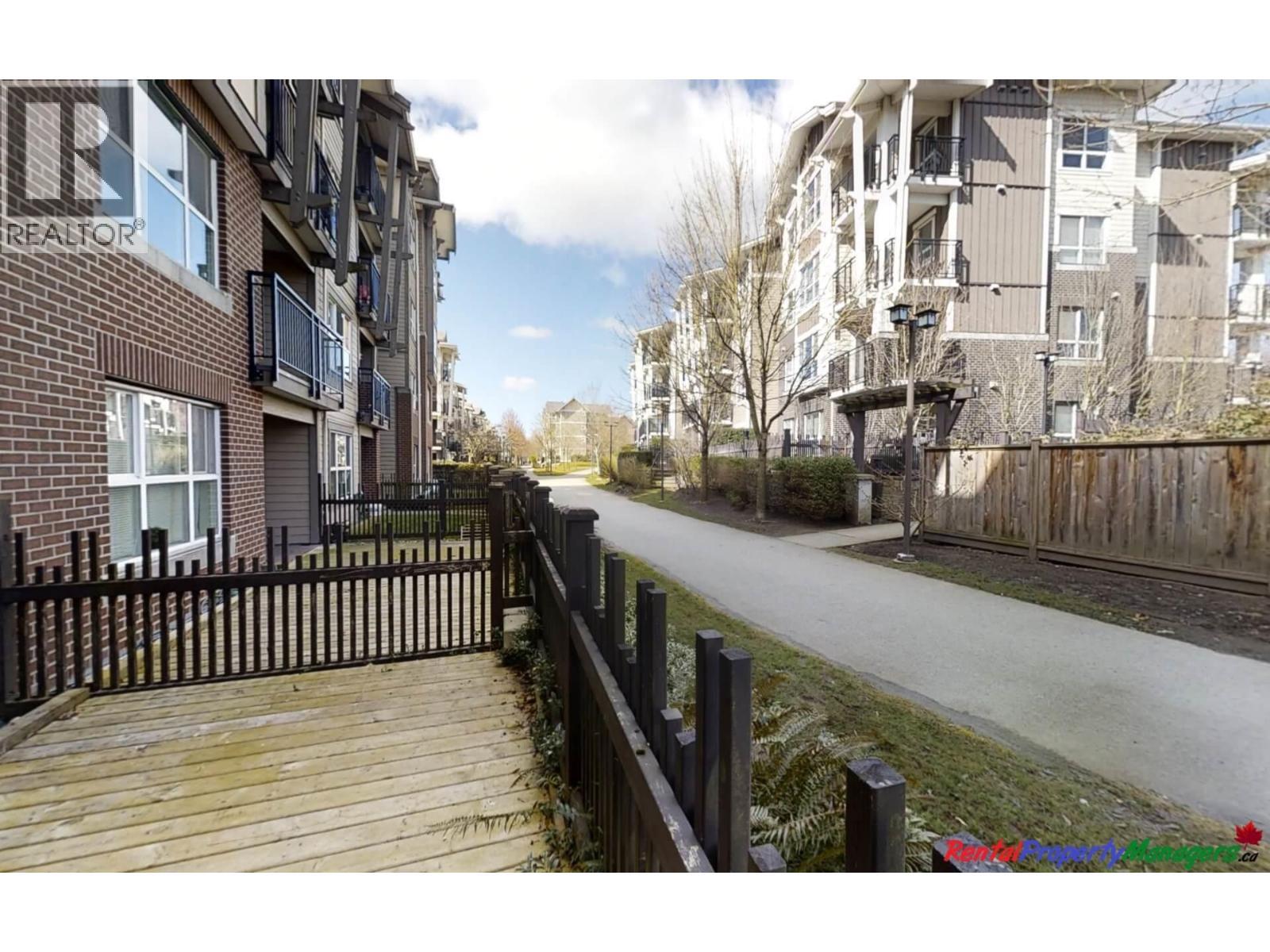 107 5885 Irmin Street, Burnaby, BC - Outdoor