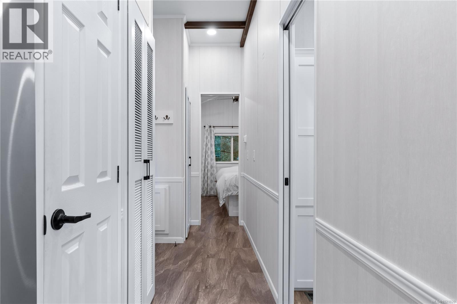 Hallway - 3126 Elsie Lake Cir, Nanaimo, BC