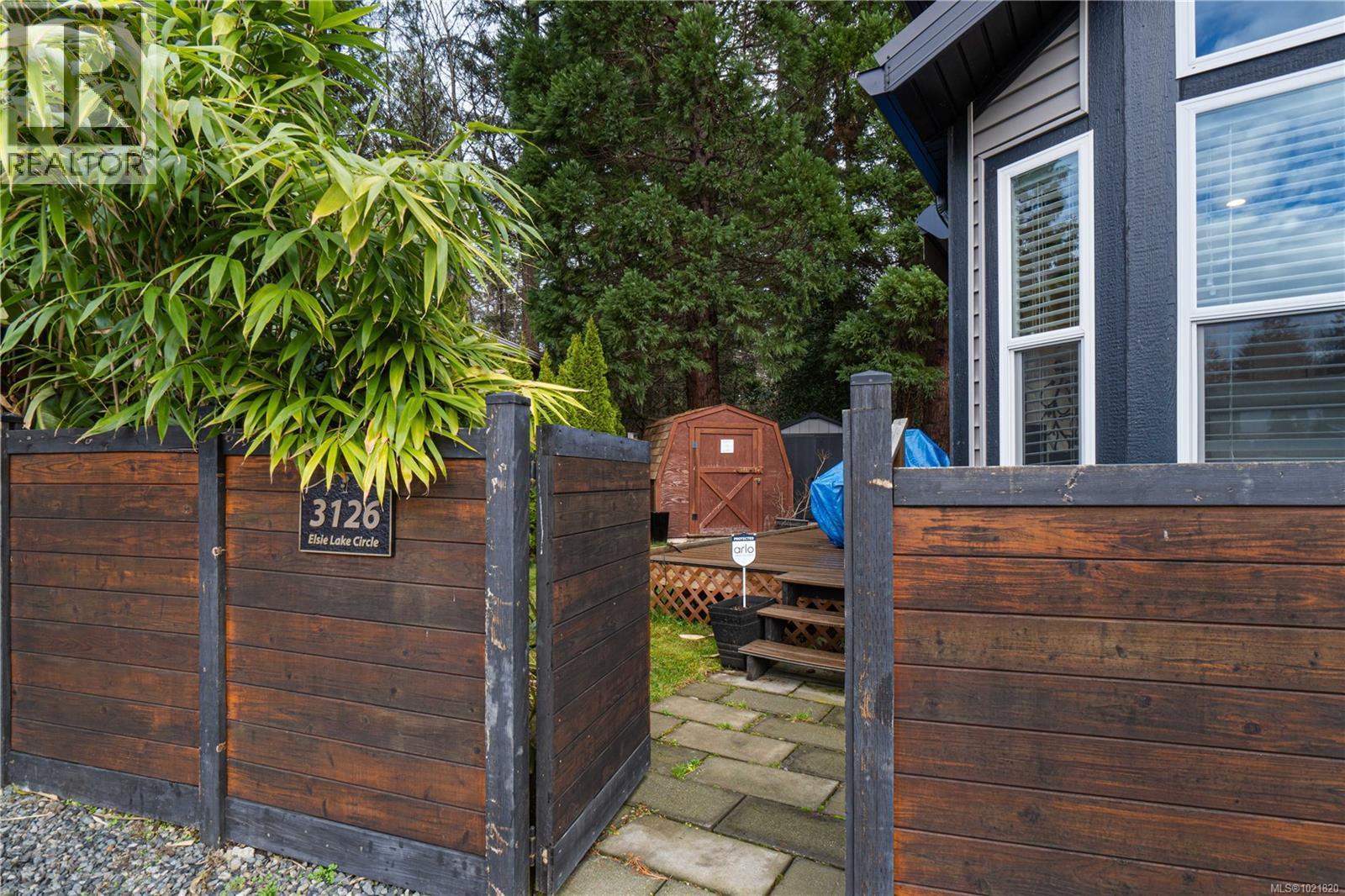 Entrance through Gate - 3126 Elsie Lake Cir, Nanaimo, BC