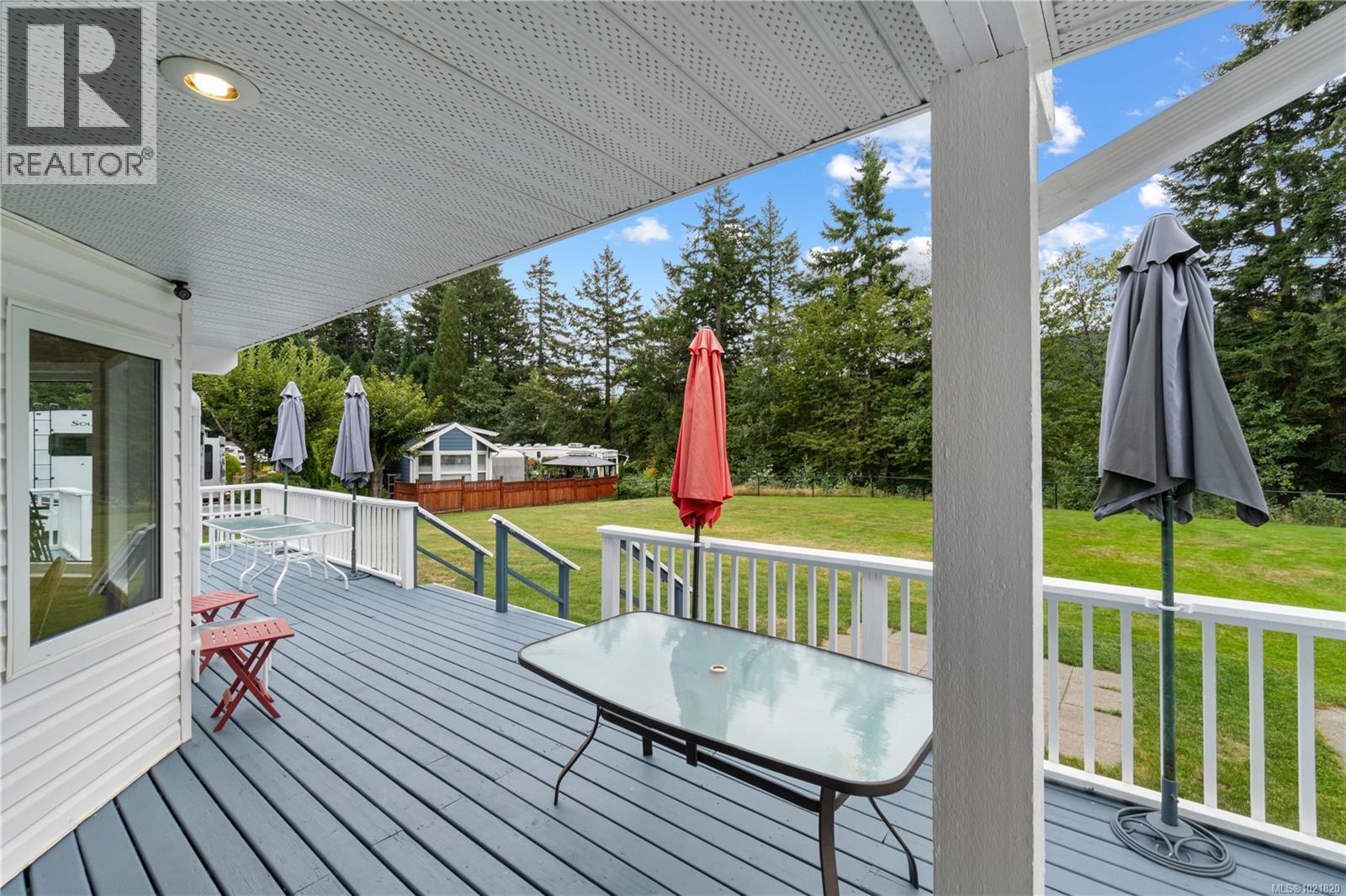 Resort On The Lake Clubhousespace, and view of wooded area - 3126 Elsie Lake Cir, Nanaimo, BC