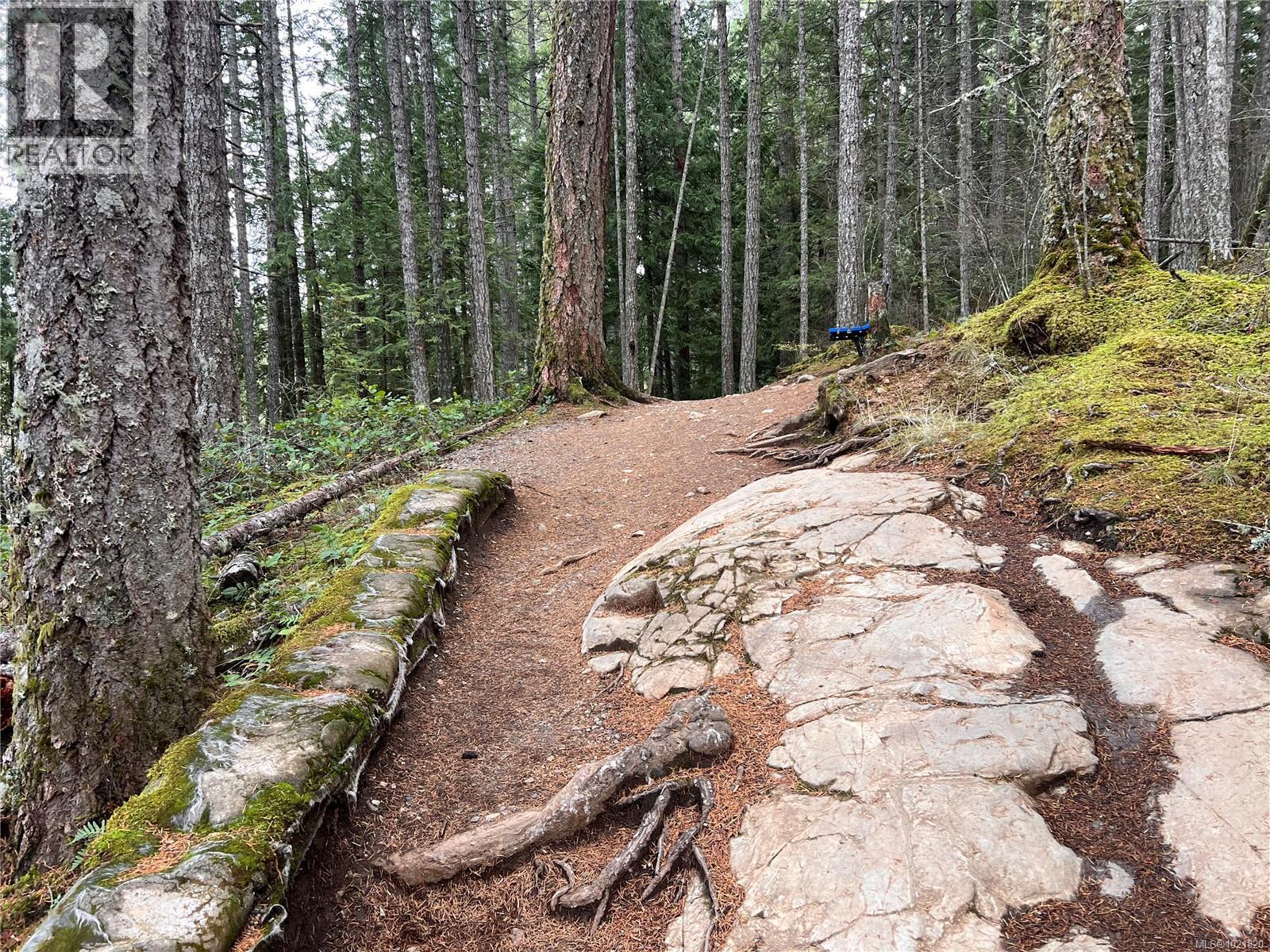 Westwood Lake scenic views. - 3126 Elsie Lake Cir, Nanaimo, BC