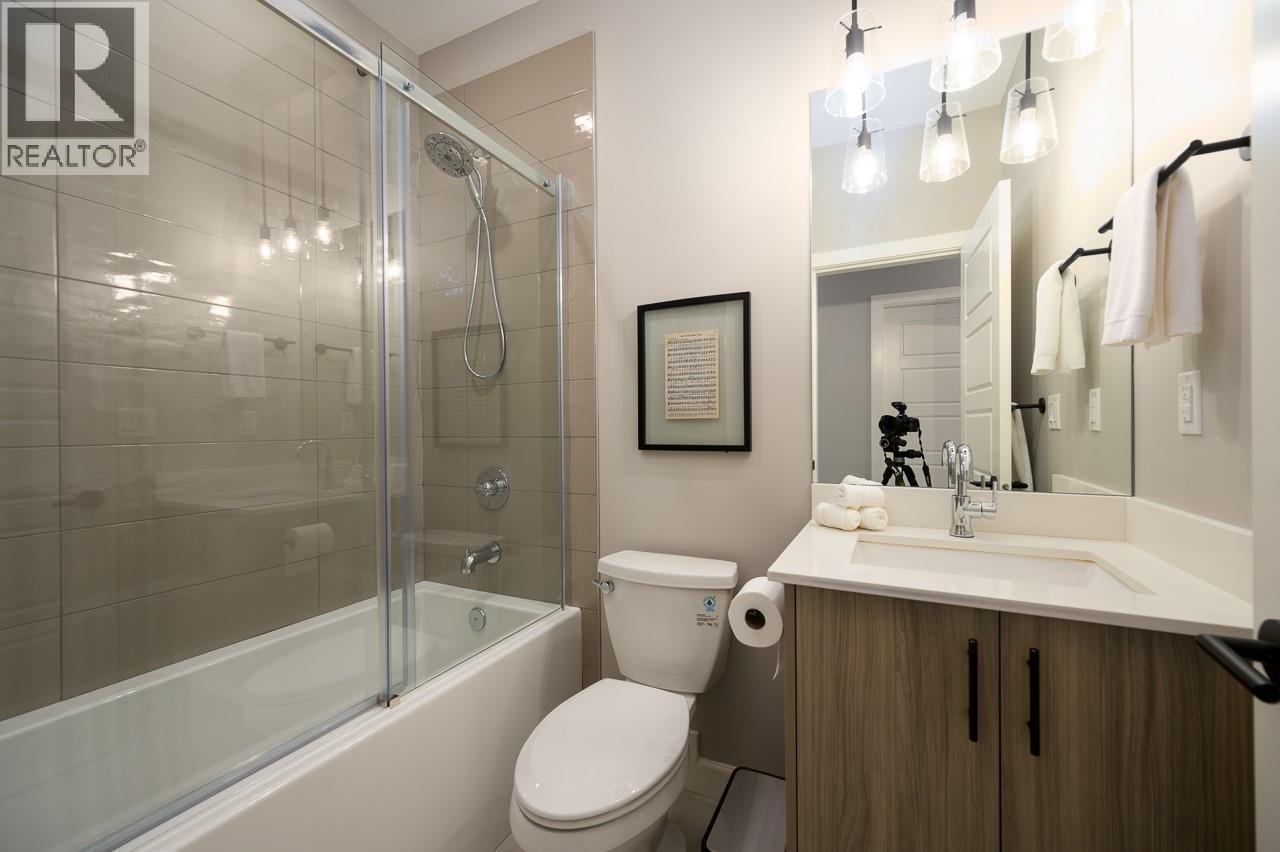 260 Rue Cheval Noir Unit# 1, Kamloops, BC - Indoor Photo Showing Bathroom