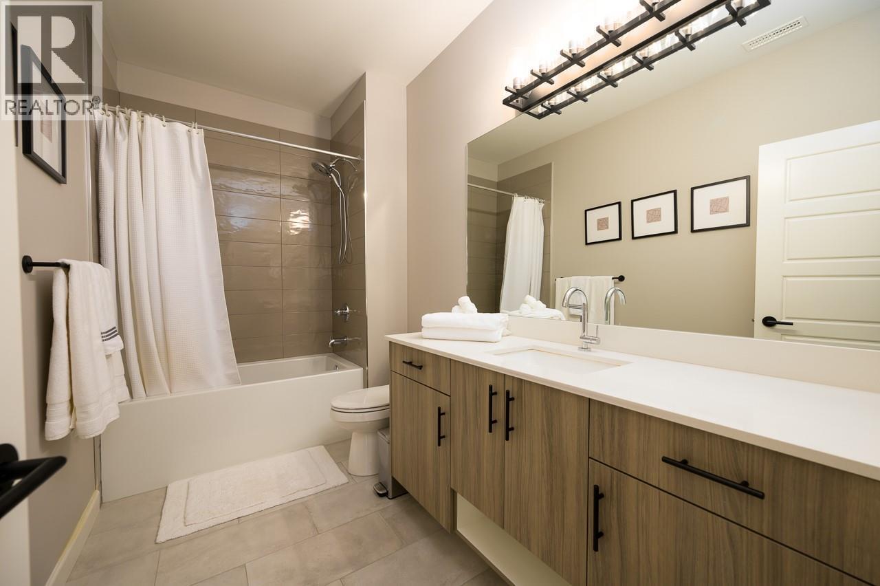 260 Rue Cheval Noir Unit# 1, Kamloops, BC - Indoor Photo Showing Bathroom