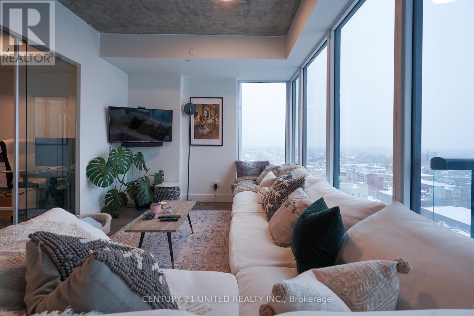 1411 - 80 Bond Street E, Oshawa (Central), ON