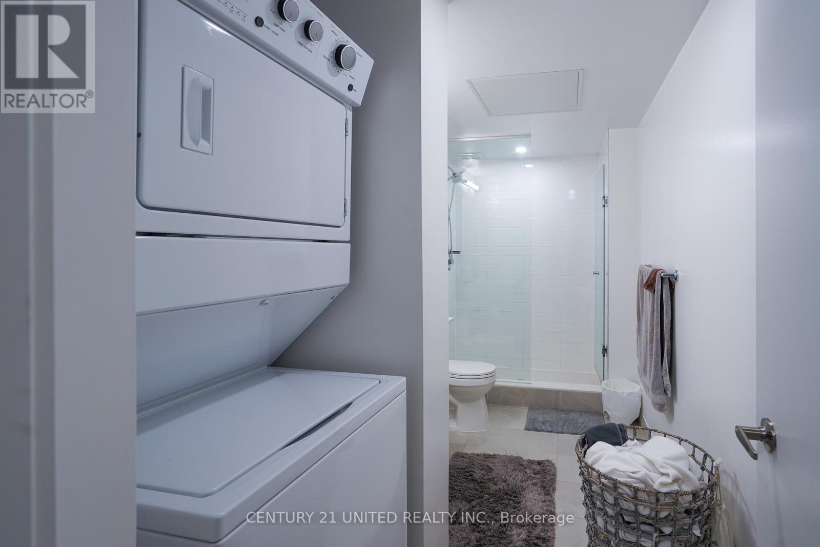 1411 - 80 Bond Street E, Oshawa (Central), ON