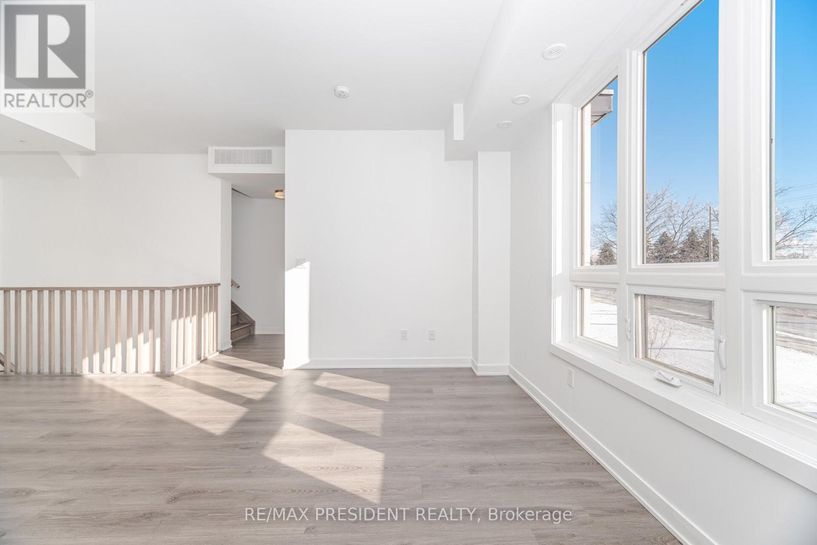 19 - 4015 Hickory Drive, Mississauga, ON - Indoor Photo Showing Other Room