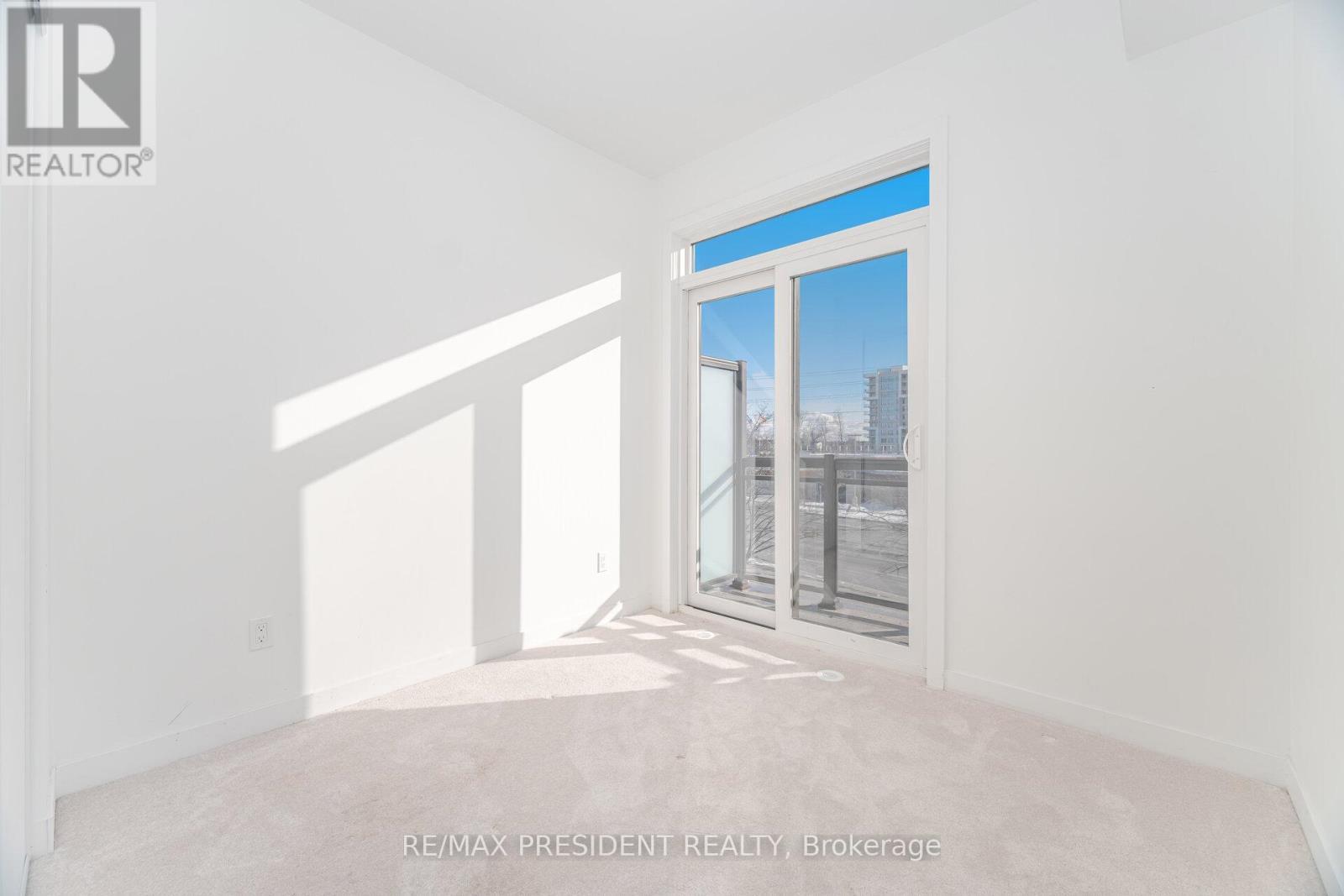 19 - 4015 Hickory Drive, Mississauga, ON - Indoor Photo Showing Other Room