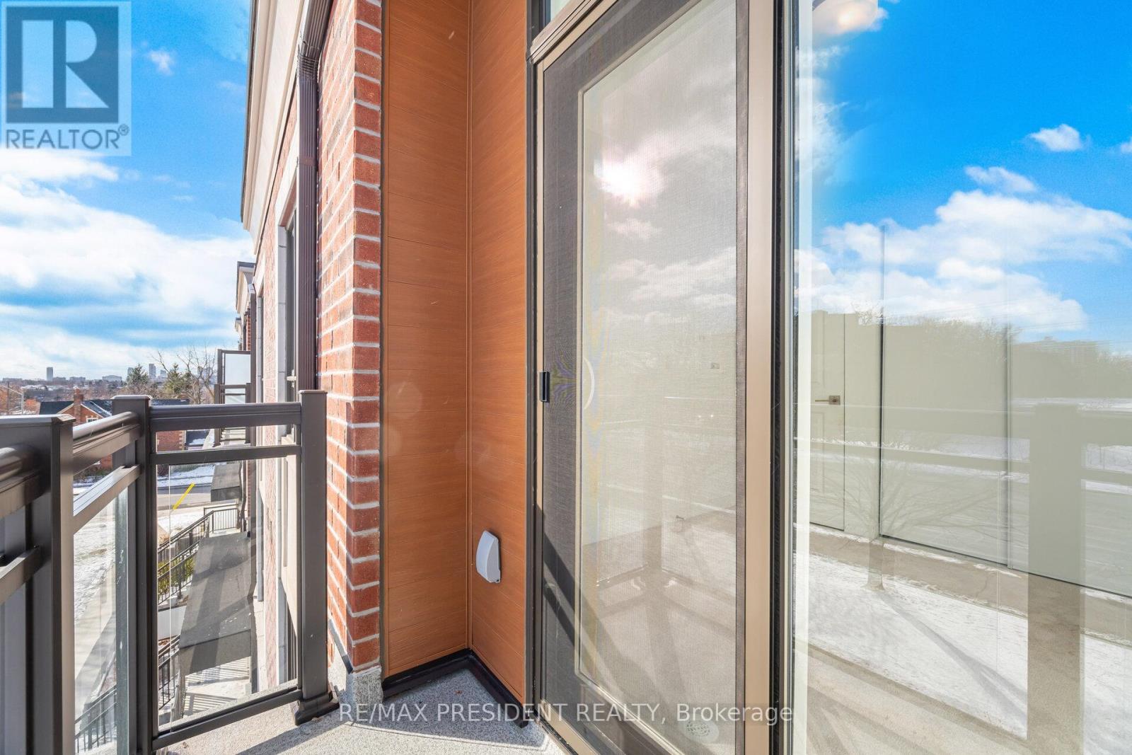 19 - 4015 Hickory Drive, Mississauga, ON - Outdoor With Exterior