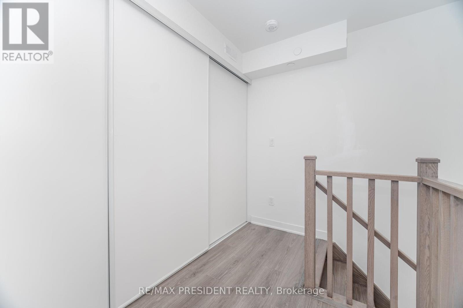 19 - 4015 Hickory Drive, Mississauga, ON - Indoor Photo Showing Other Room