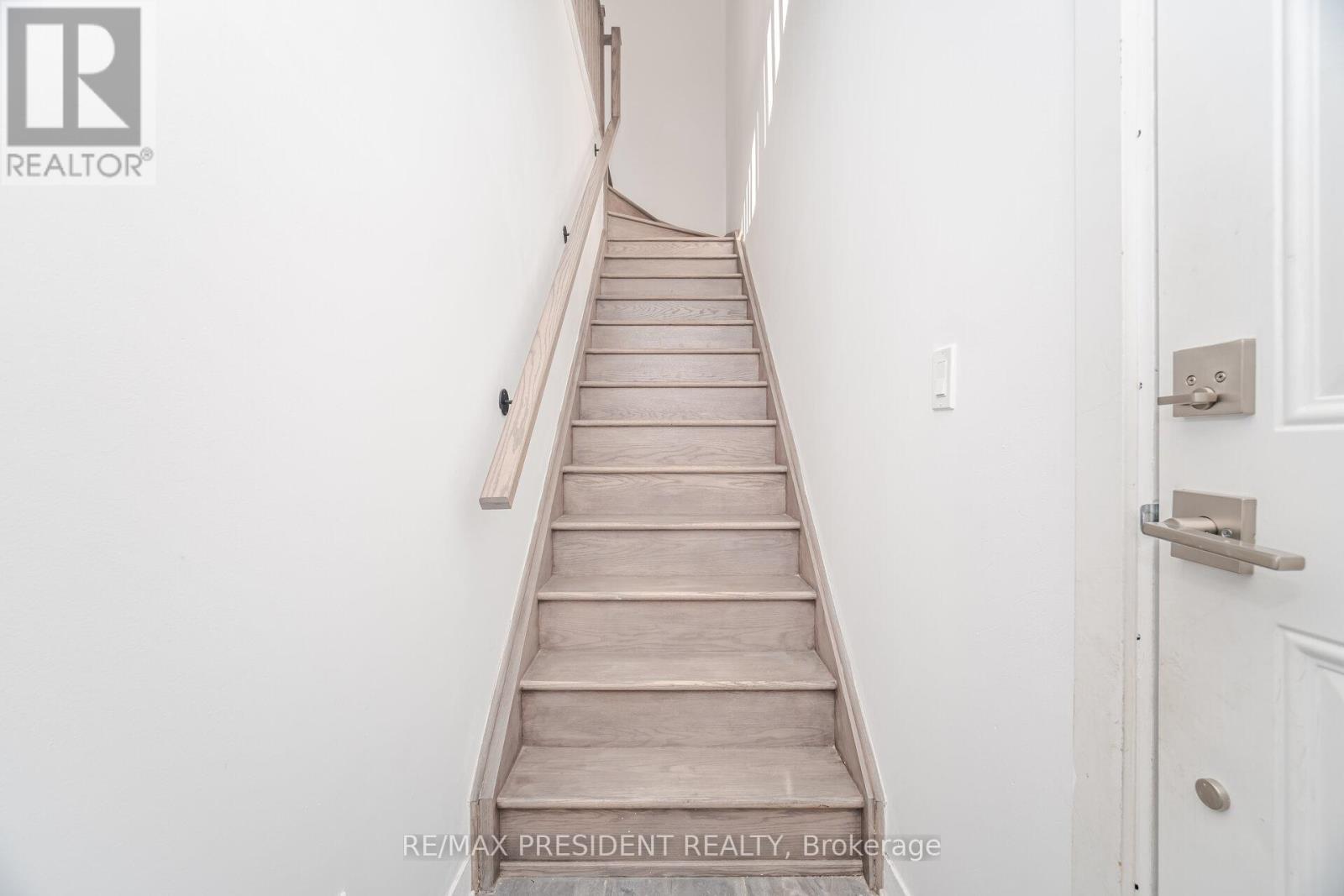 19 - 4015 Hickory Drive, Mississauga, ON - Indoor Photo Showing Other Room