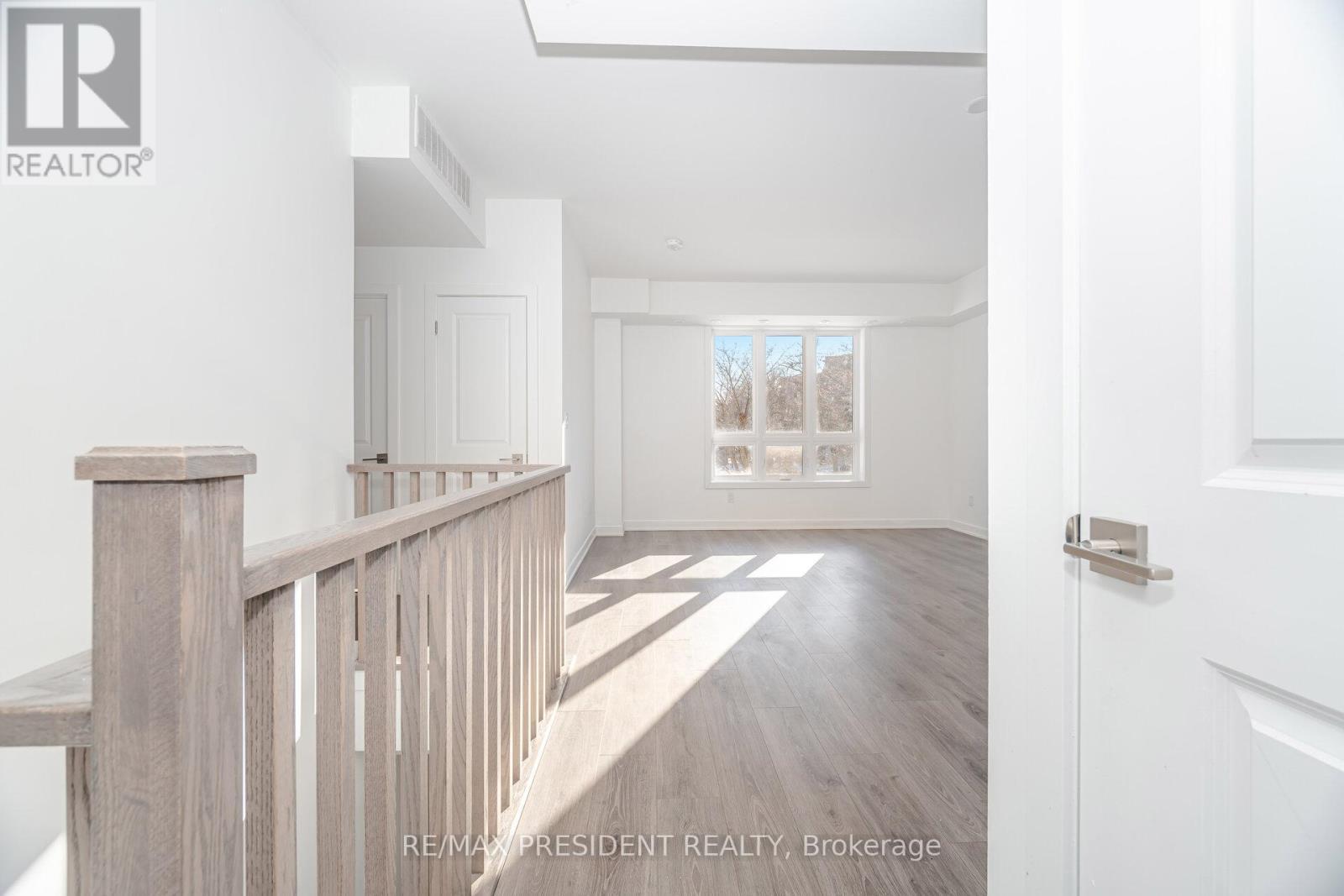 19 - 4015 Hickory Drive, Mississauga, ON - Indoor Photo Showing Other Room