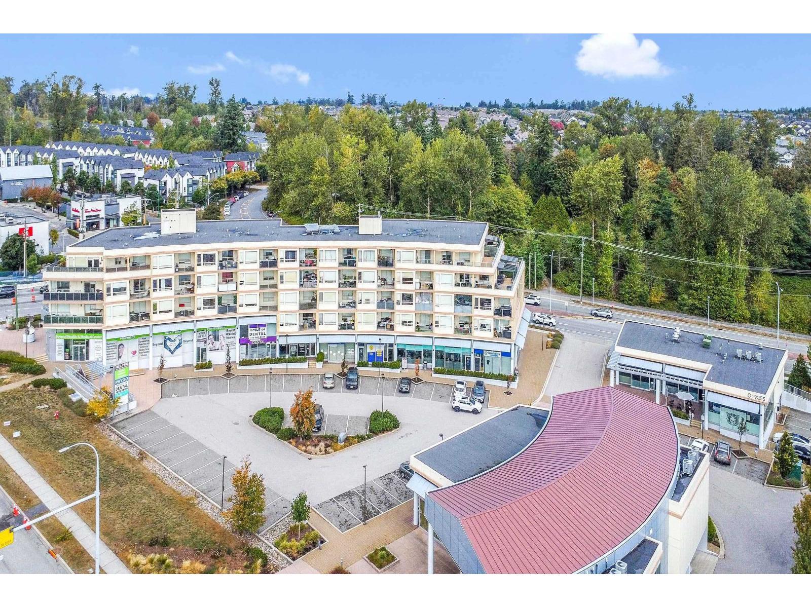 503 19228 64 Avenue, Surrey, BC - Outdoor With View