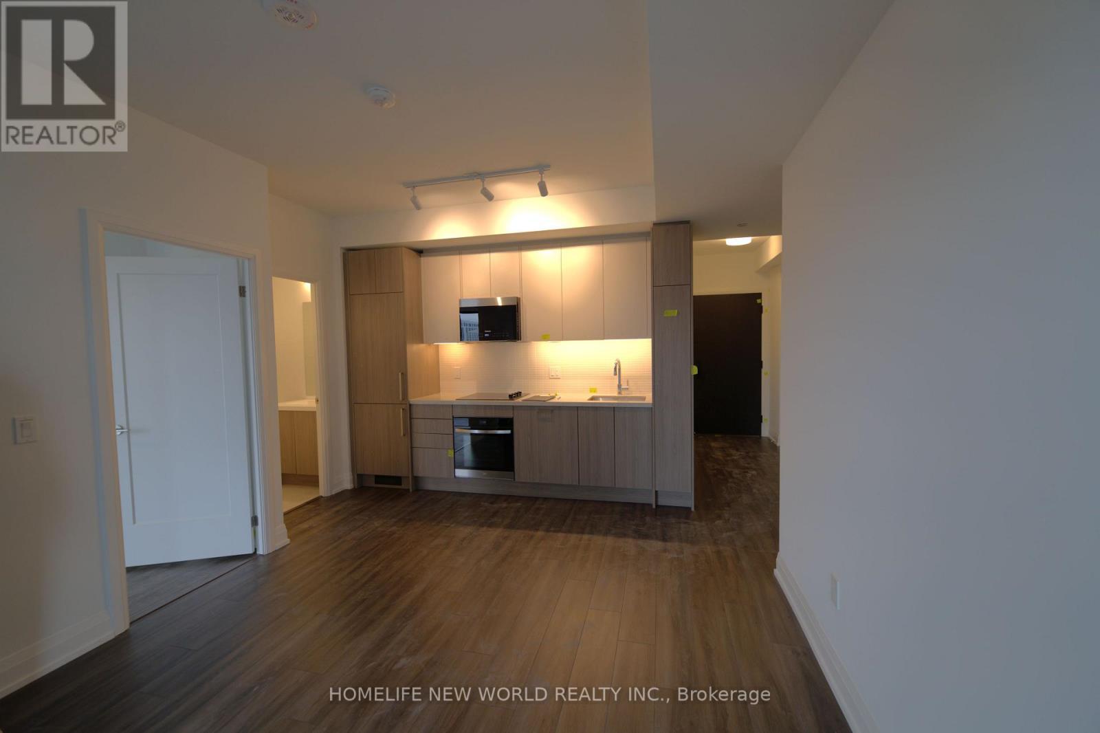 3211 - 20 Soudan Avenue, Toronto, ON - Indoor Photo Showing Kitchen