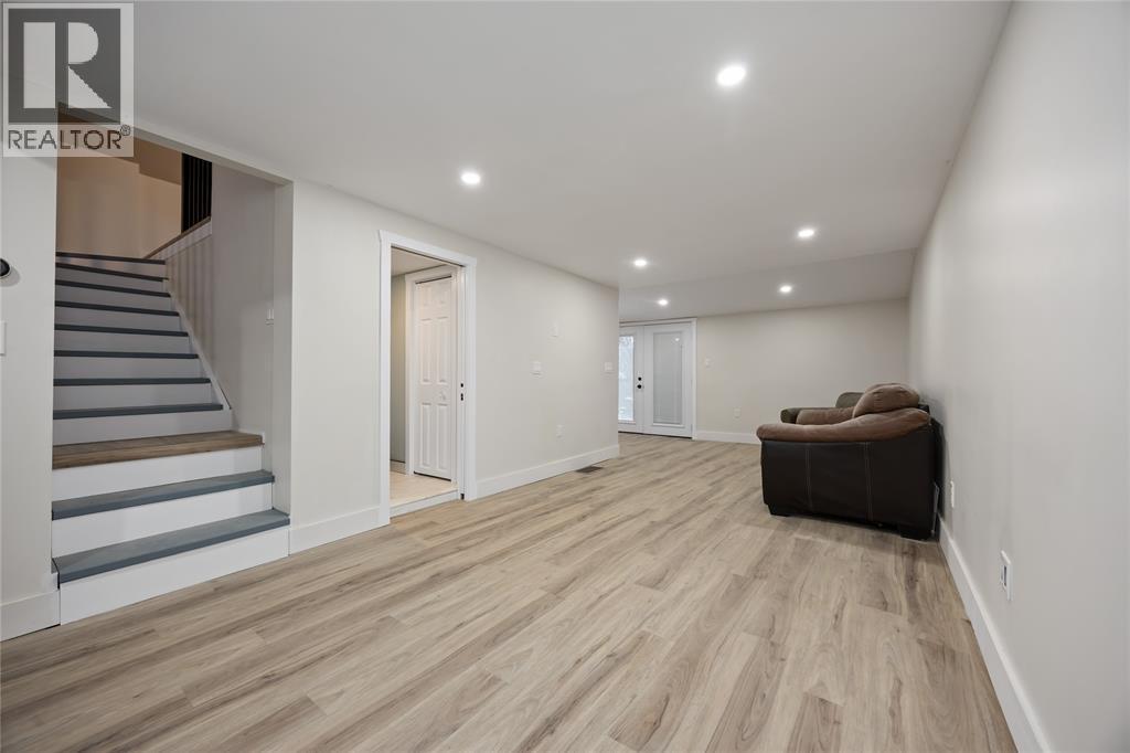 491 Beresford Street, St Clair, ON - Indoor Photo Showing Other Room