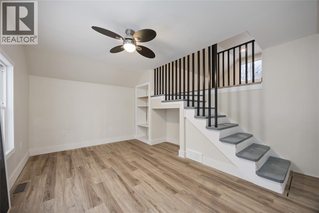 491 Beresford Street, St Clair, ON - Indoor Photo Showing Other Room