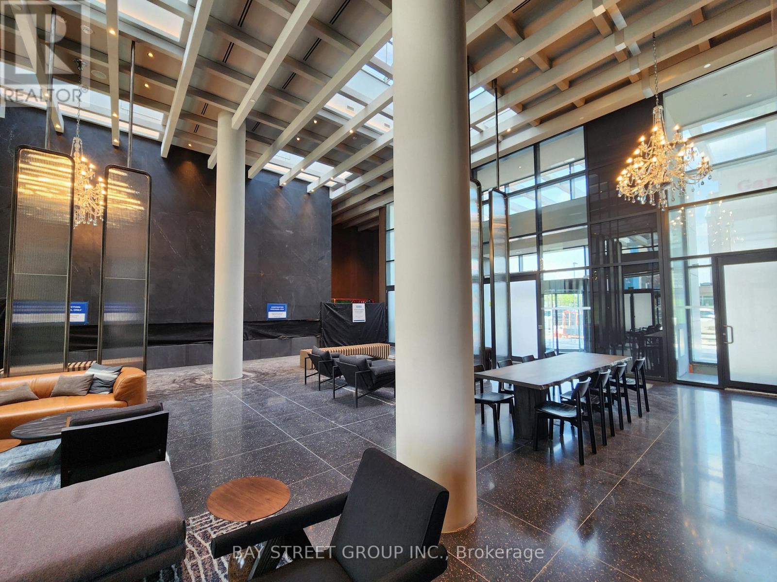 3009 - 8 Interchange Way, Vaughan, ON - Indoor Photo Showing Other Room