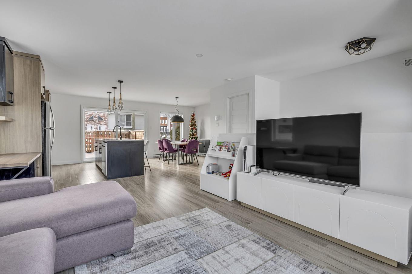 Salon - 2655 Rue Courbet, Lévis (Les Chutes-De-La-Chaudière-Ouest), QC - Indoor Photo Showing Living Room