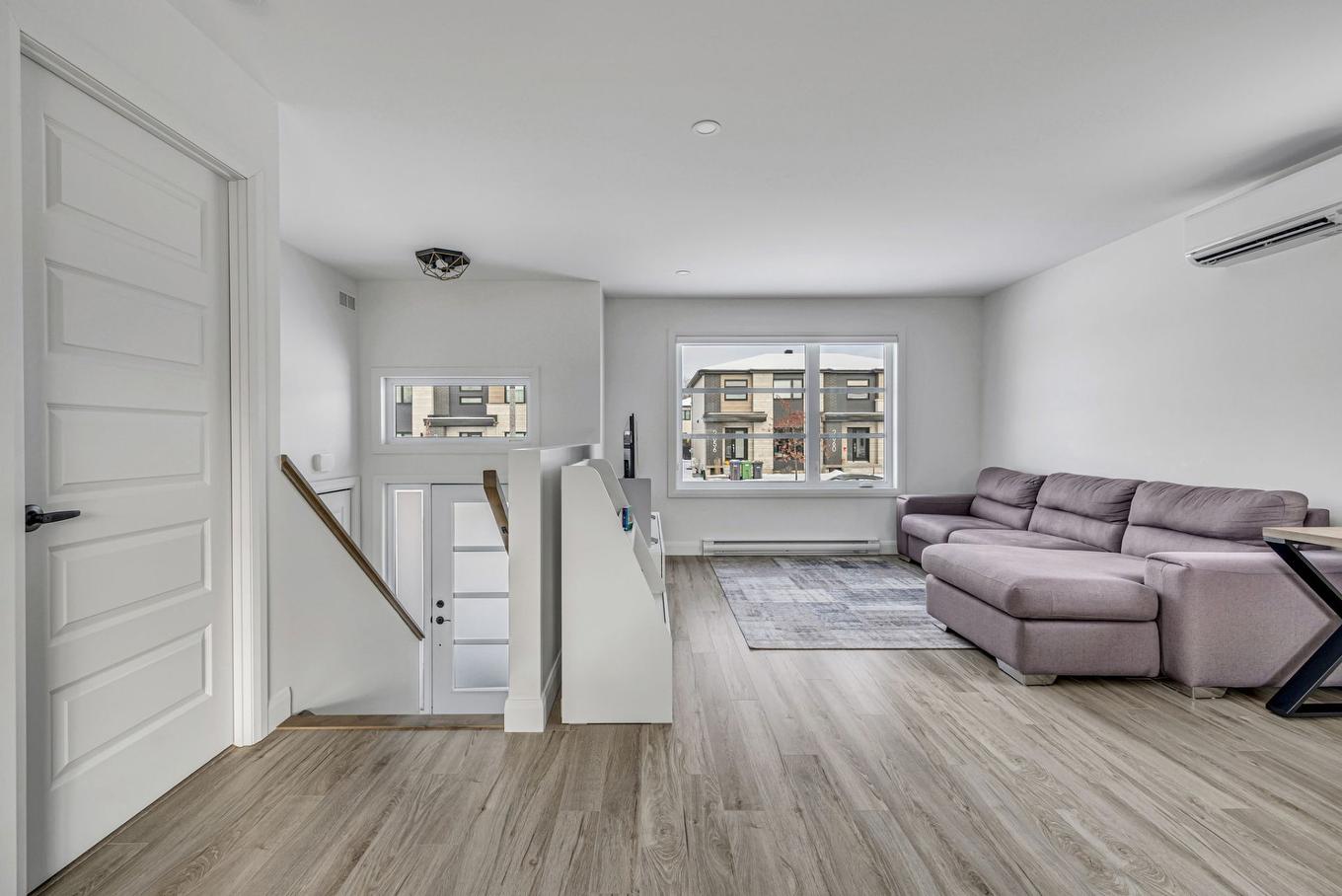 Salon - 2655 Rue Courbet, Lévis (Les Chutes-De-La-Chaudière-Ouest), QC - Indoor Photo Showing Living Room
