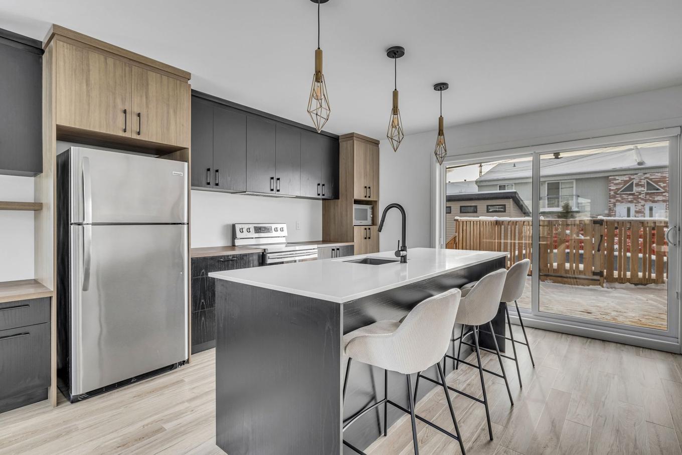 Cuisine - 2655 Rue Courbet, Lévis (Les Chutes-De-La-Chaudière-Ouest), QC - Indoor Photo Showing Kitchen With Upgraded Kitchen