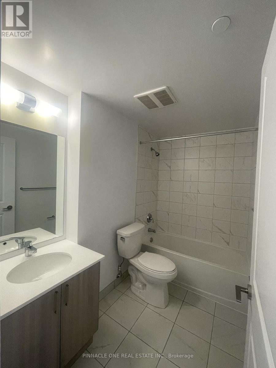1709 - 1435 Celebration Drive, Pickering, ON - Indoor Photo Showing Bathroom