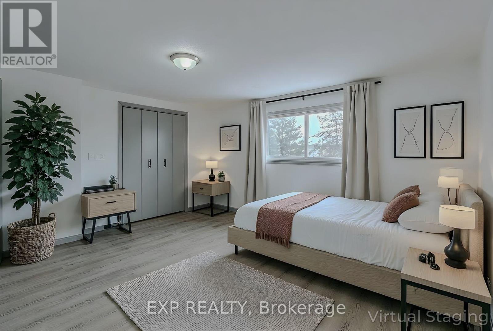 5 - 392 Springbank Avenue N, Woodstock, ON - Indoor Photo Showing Bedroom