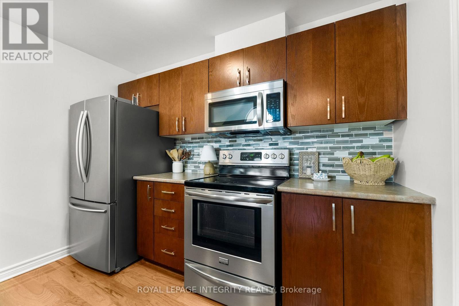 I - 1109 Stittsville Main Street, Ottawa, ON - Indoor Photo Showing Kitchen With Stainless Steel Kitchen
