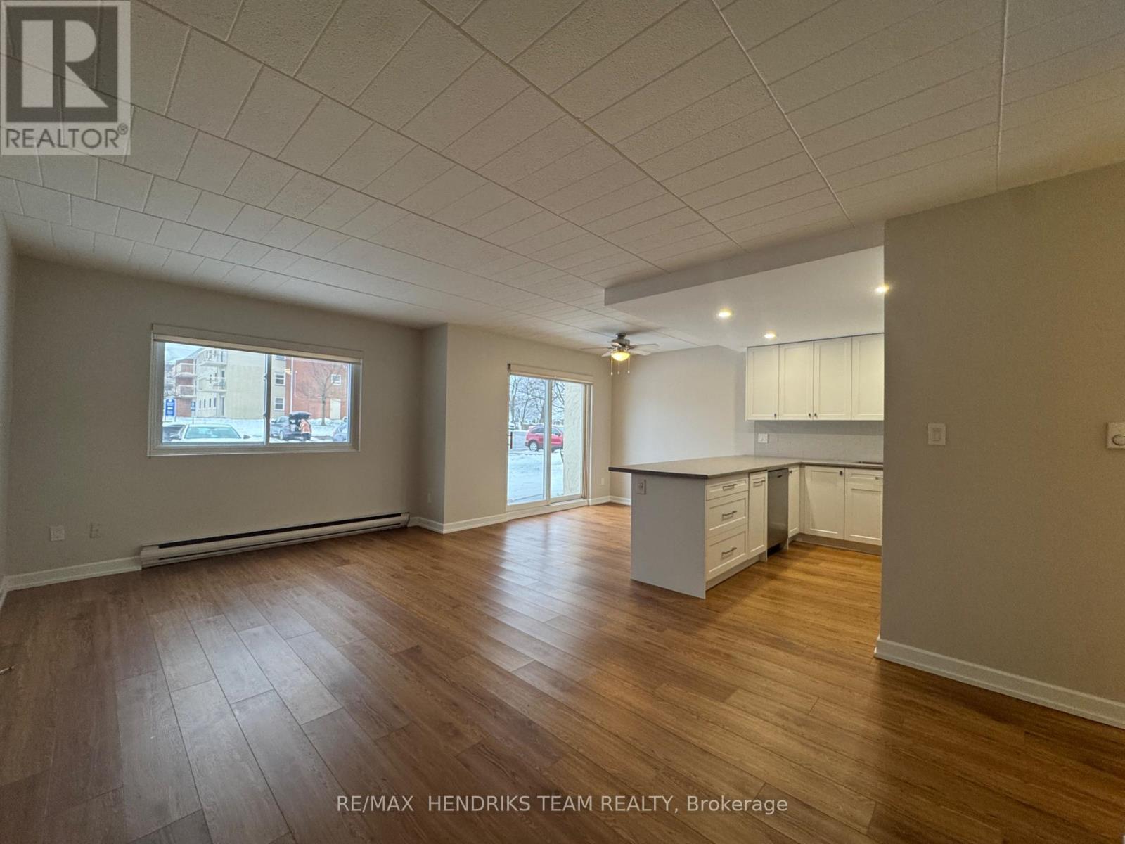 A119 - 19A High Street, Fort Erie (Central), ON - Indoor