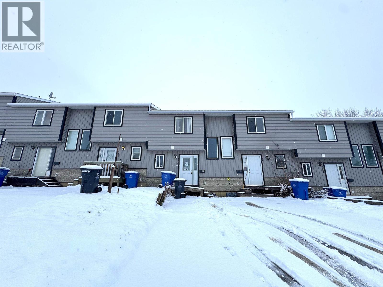 9815 97 Street, Fort St. John, BC - Outdoor