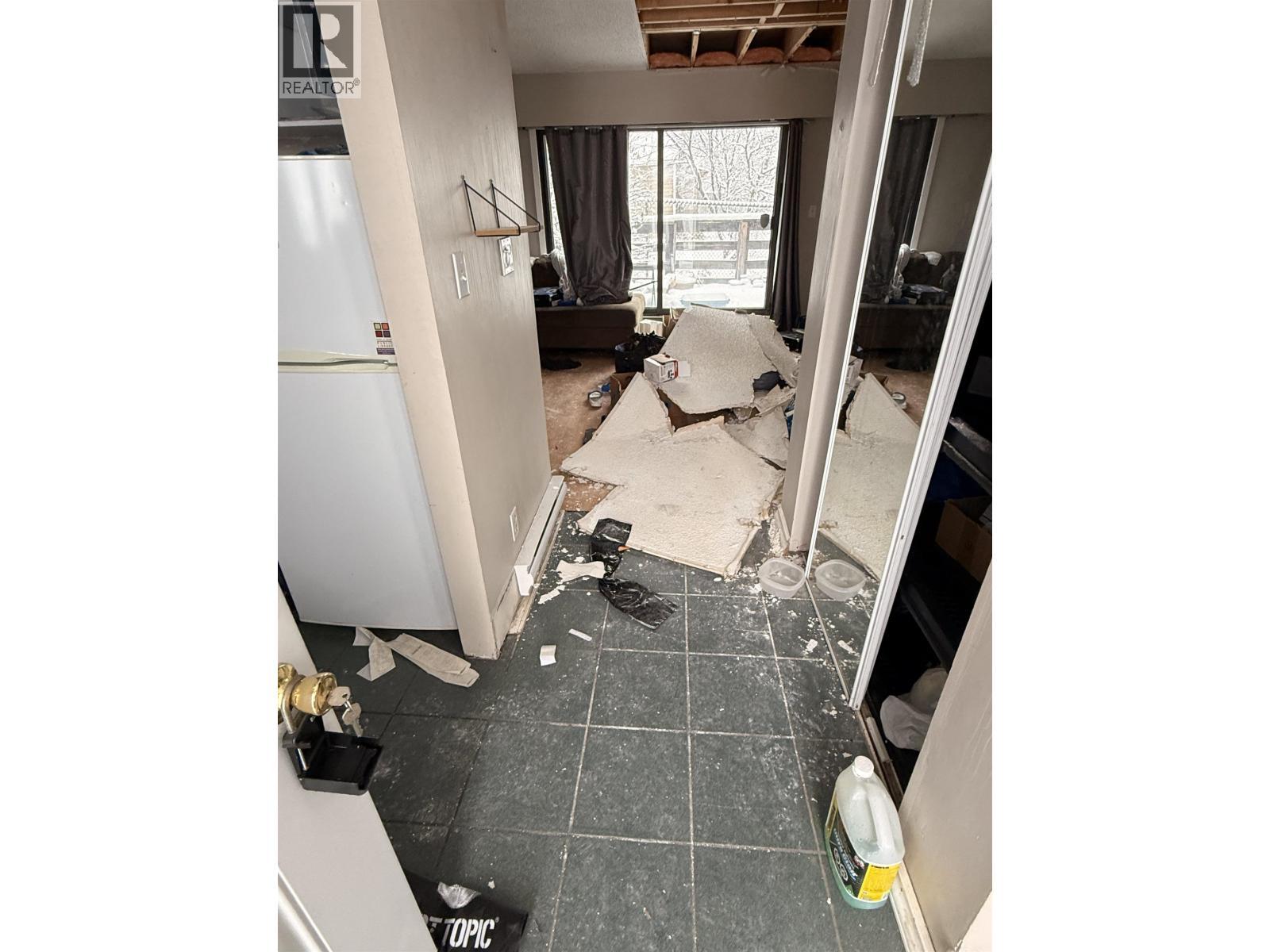 9815 97 Street, Fort St. John, BC - Indoor