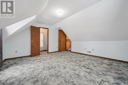 Main bedroom w walk-in closet -