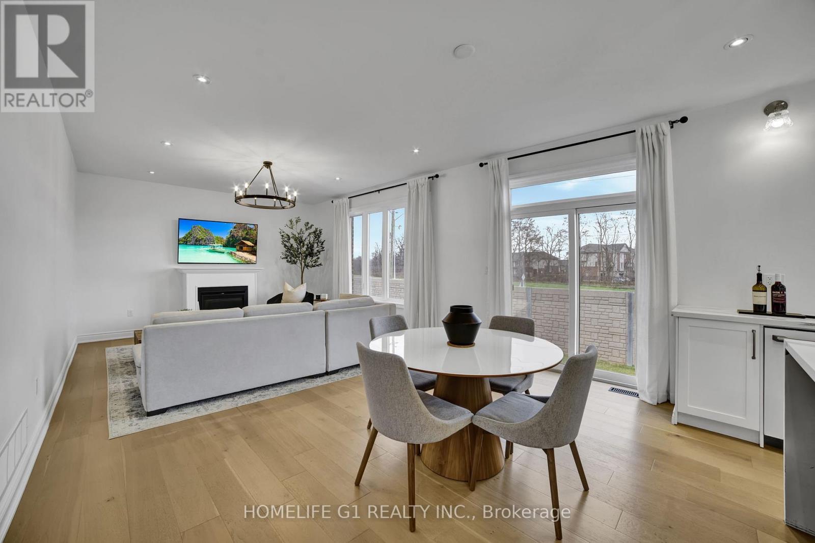 24 Cesar Place, Hamilton, ON - Indoor