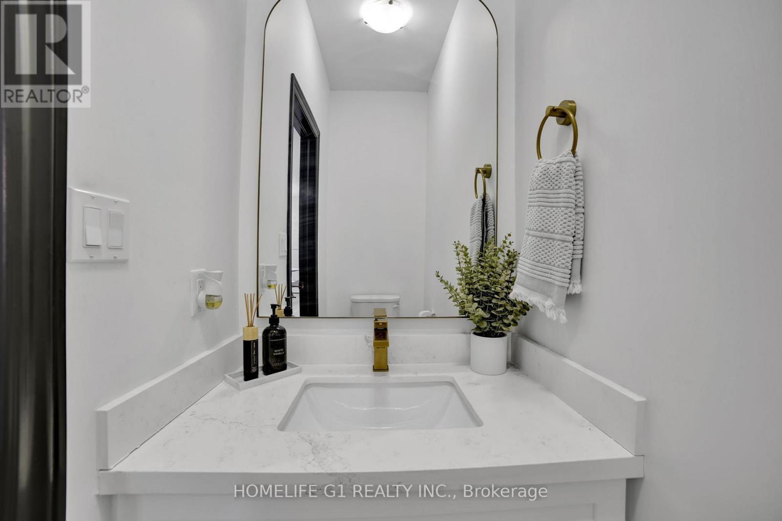 24 Cesar Place, Hamilton, ON - Indoor