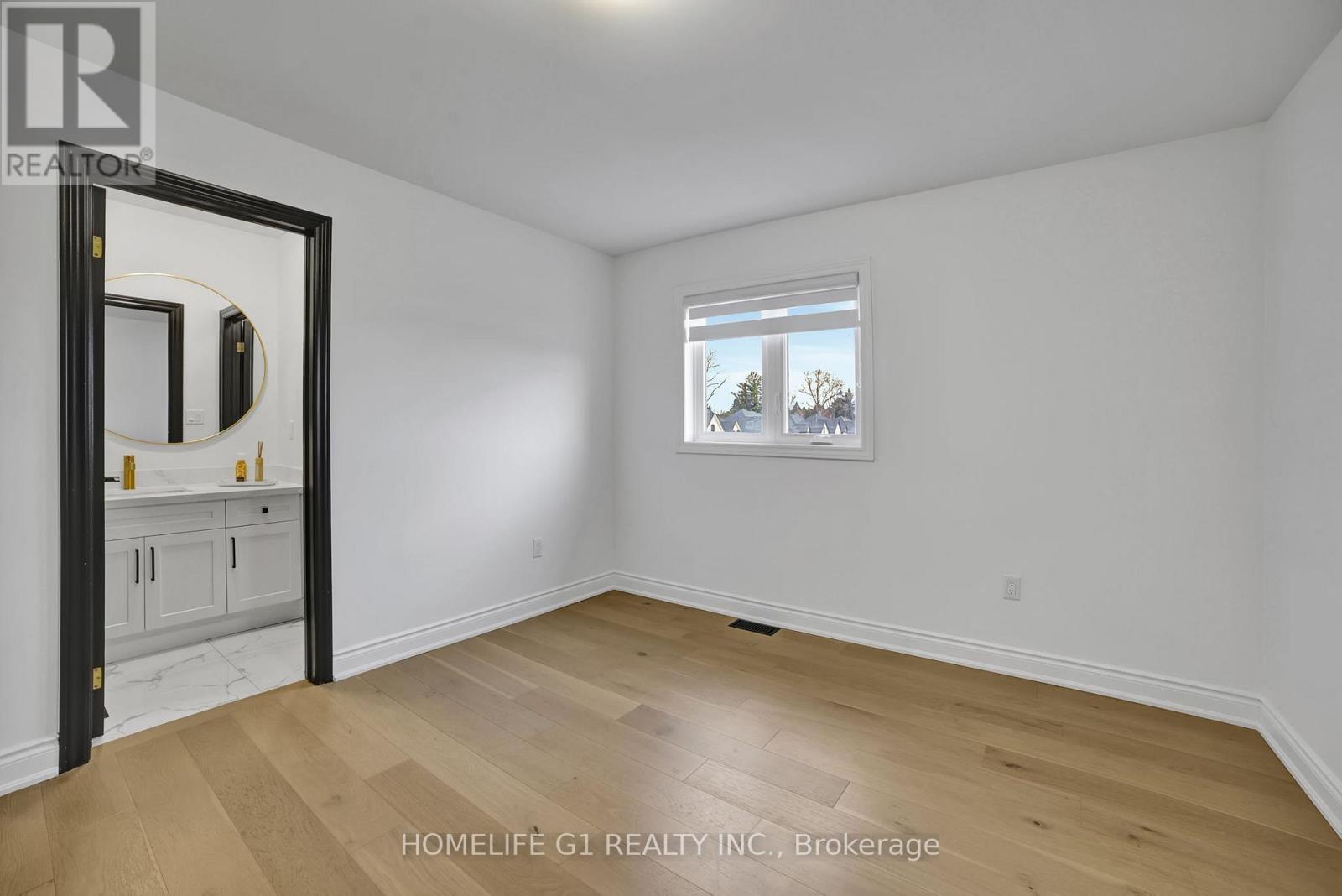 24 Cesar Place, Hamilton, ON - Indoor Photo Showing Other Room