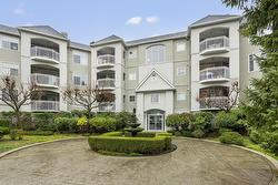 311 5677 208 STREET Langley, BC V3A 8J5