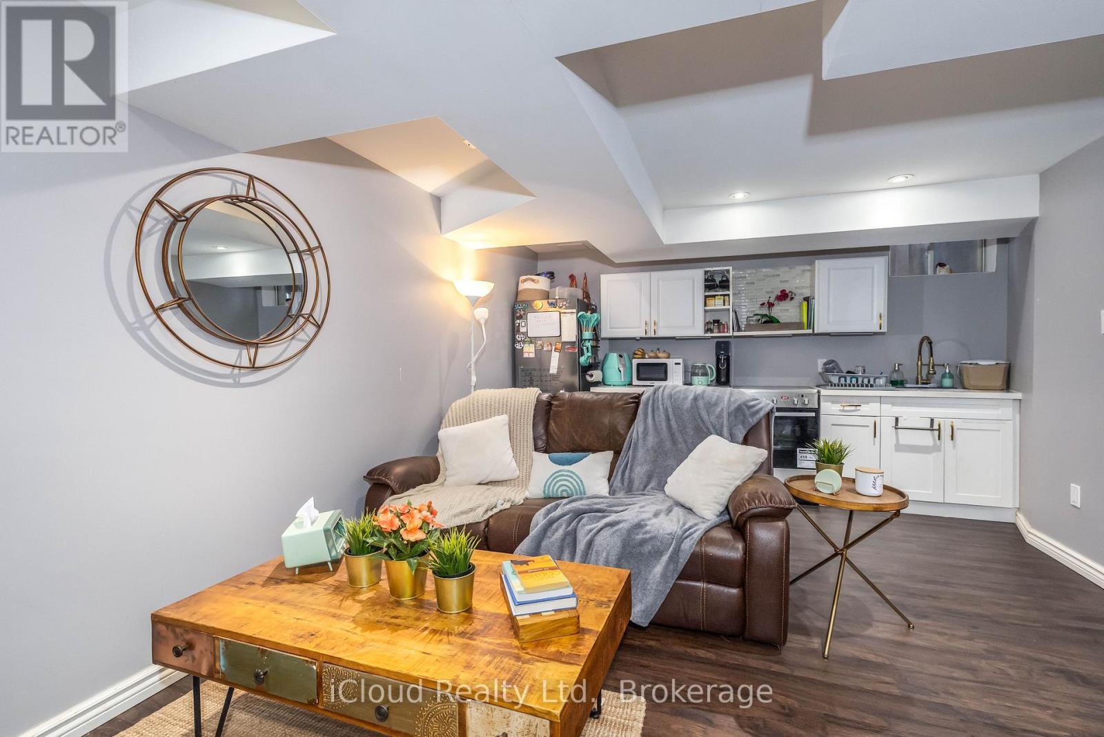 Bsmt - 2362 Proudfoot Trail, Oakville, ON - Indoor