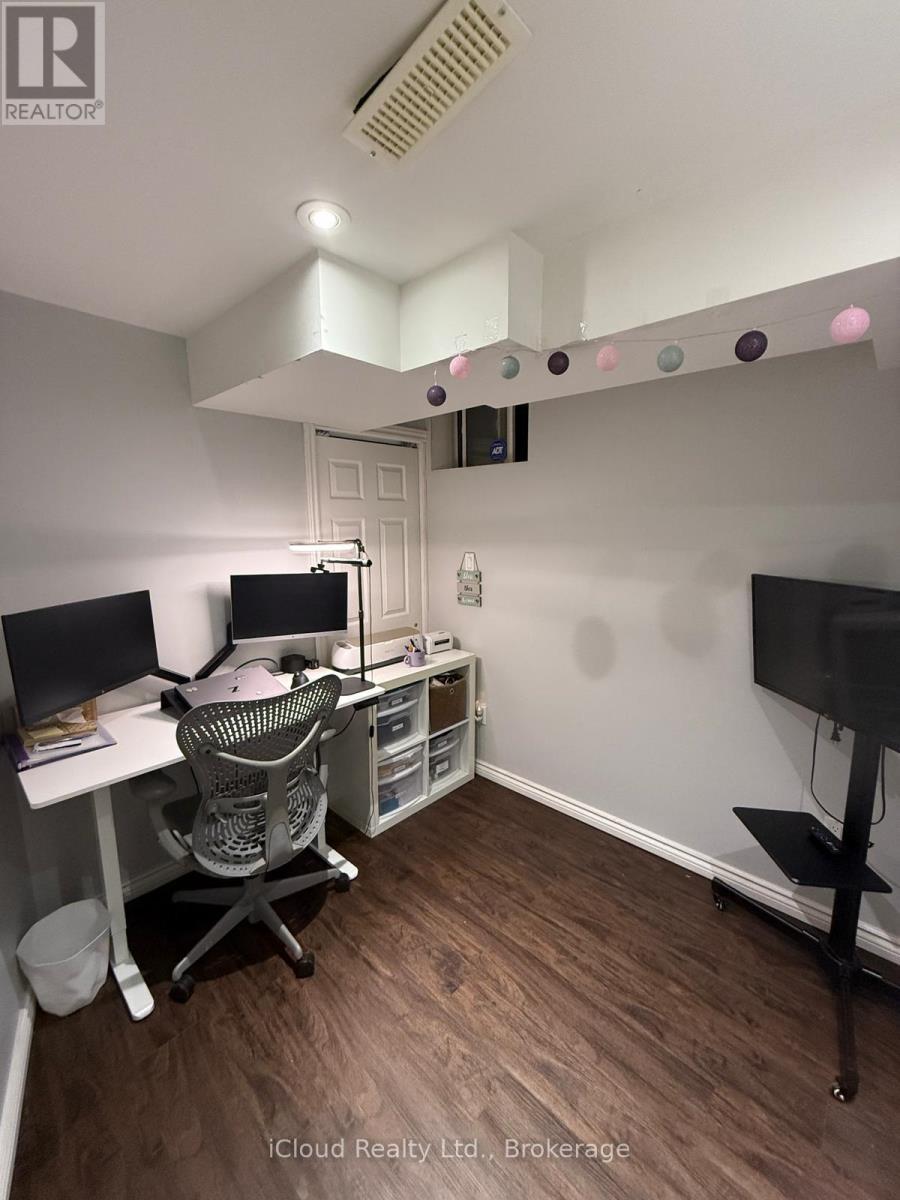 Bsmt - 2362 Proudfoot Trail, Oakville, ON - Indoor Photo Showing Office