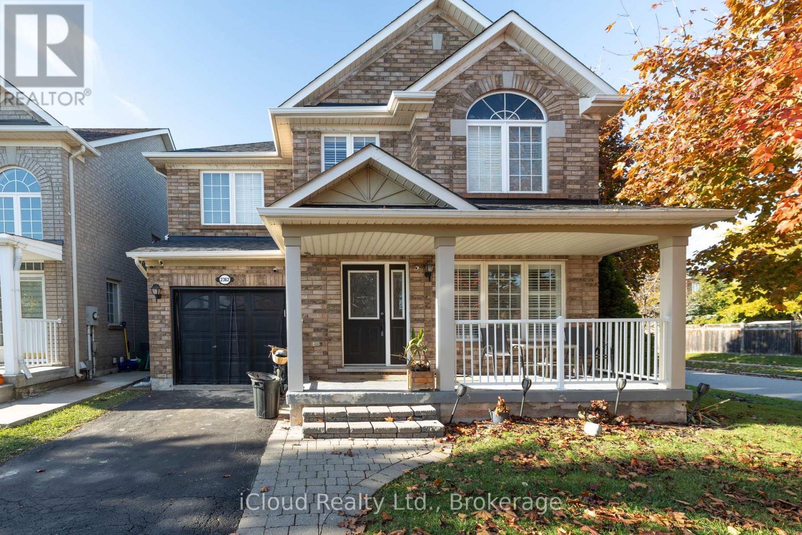Bsmt - 2362 Proudfoot Trail, Oakville, ON - Outdoor With Facade