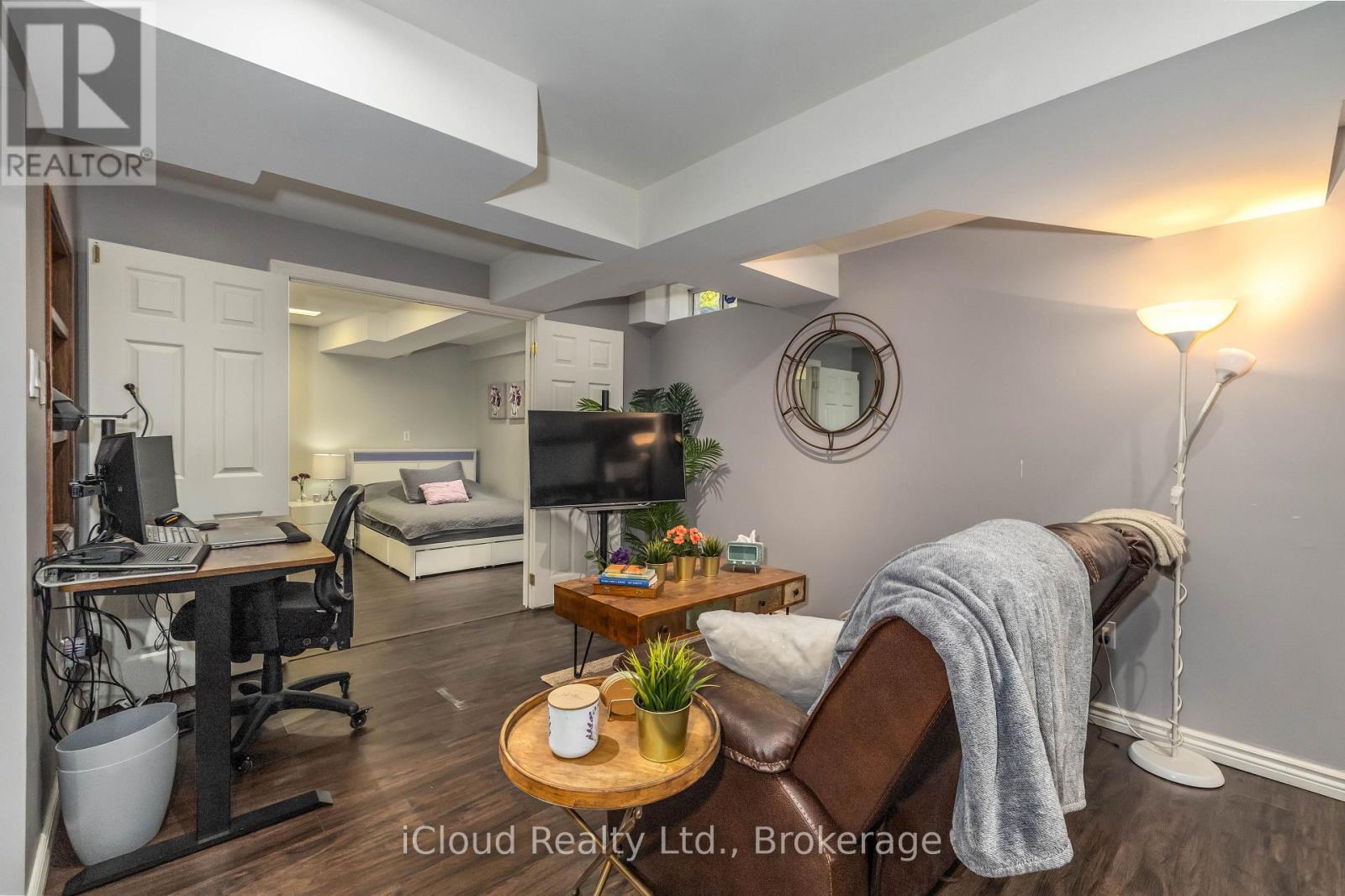 Bsmt - 2362 Proudfoot Trail, Oakville, ON - Indoor Photo Showing Other Room