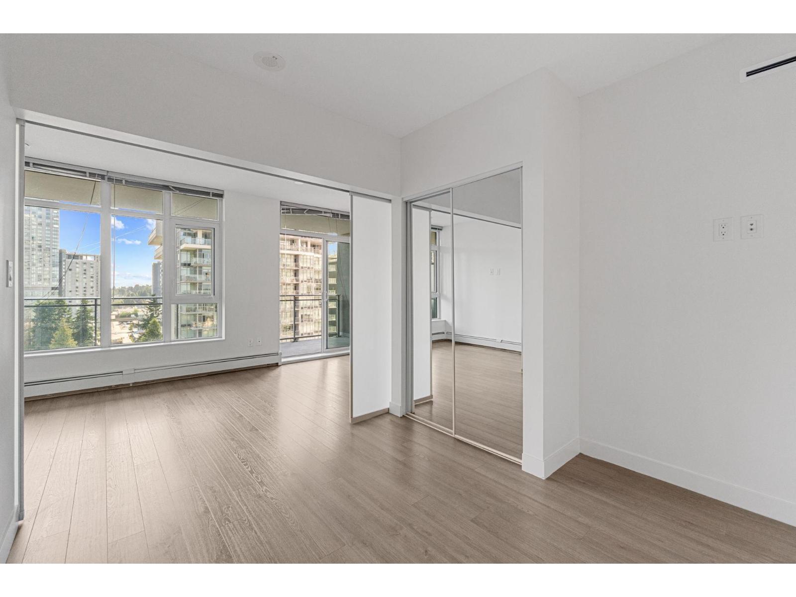 1010 13308 Central Avenue, Surrey, BC - Indoor Photo Showing Other Room