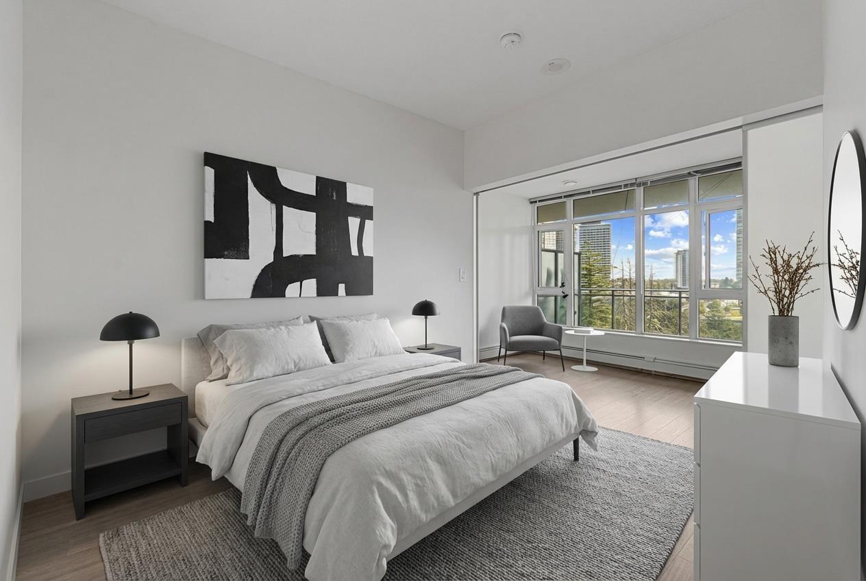 1010 13308 Central Avenue, Surrey, BC - Indoor Photo Showing Bedroom