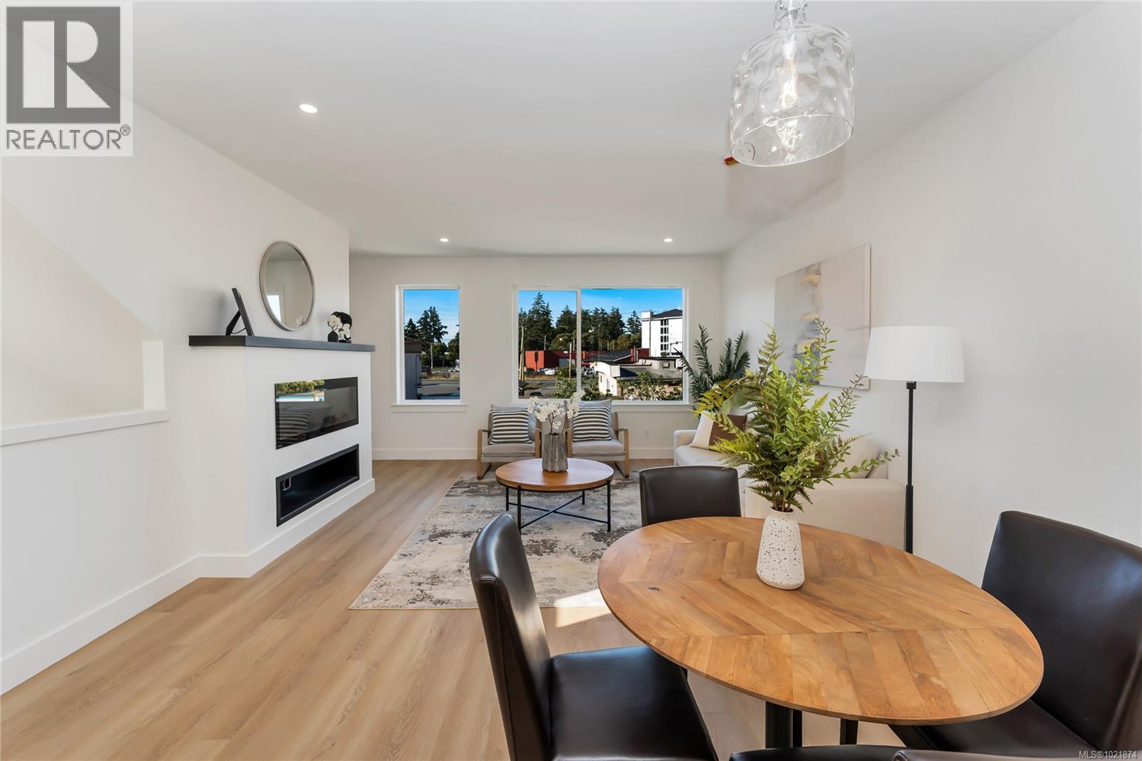909 Vine Crt, Langford, BC - Indoor Photo Showing Other Room With Fireplace