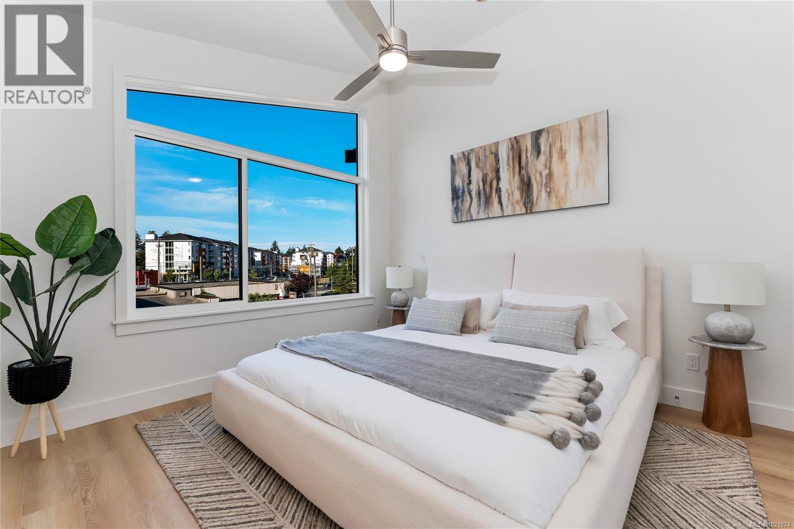 909 Vine Crt, Langford, BC - Indoor Photo Showing Bedroom