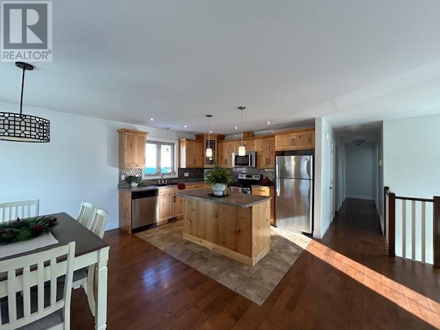 10 Assunta, Sault Ste. Marie, ON - Indoor