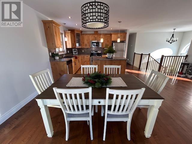 10 Assunta, Sault Ste. Marie, ON - Indoor Photo Showing Dining Room
